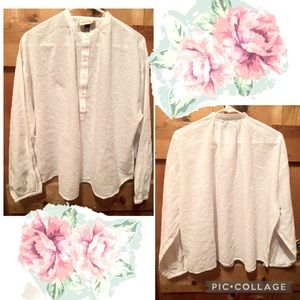 New without tags, Universal Thread white long sleeve blouse, size Small